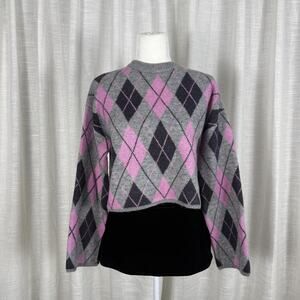 Bershka Sweater Womens XS Gray Pink Argyle Crew Neck Long Sleeve Cropped Knit
